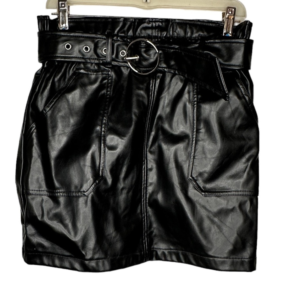 Haute Monde Black Skirt with Belt nwt